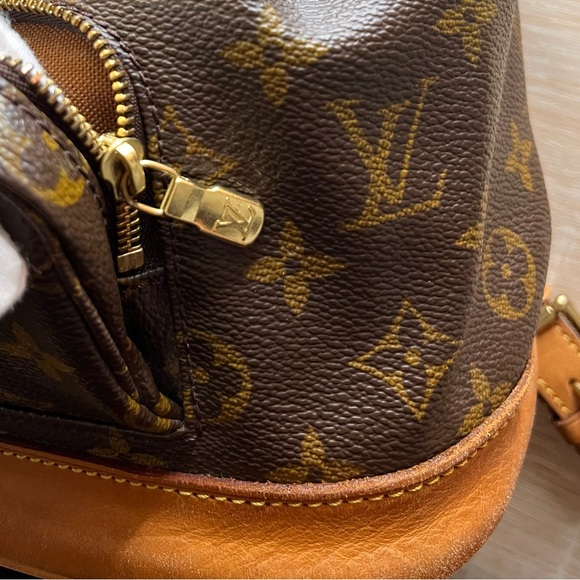 Louis Vuitton Mini Backpack - Picture 6 of 16